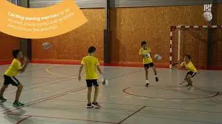Catching/passing exercise with Ilona Hapková 2 | IHF Youngsters' Training Diary