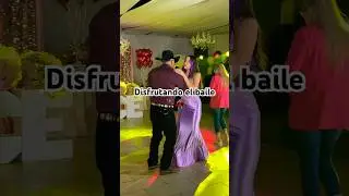 Disfrutando el baile 🕺🏻💃🏻 #baile #mexico #fiesta #dance