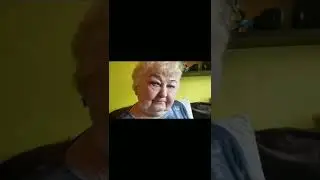 Я амогус! анонимус. играю амонг ас бабушка в тик ток Кринж треш мем мемы смешно игры
