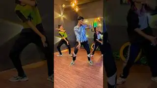Aayi Nai Song Choreography 😘👌Kaati Raat Maine Kheton Me Dance Video #trend #dance #youtubeshort