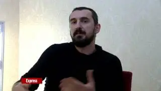 Arif Hikmeti rrëfen për jetën e tij private, marrëdhëniet me kolegët, që nuk pi drogë ...