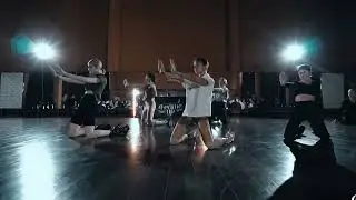 Kira Noire dancing a choreo of Baina Basanova