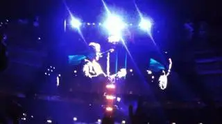 knocking on heaven's door  U2 moscow 2010