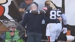 David Njoku Taken To Locker Room After BIG HIT vs Cowboys