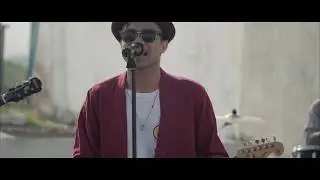 Des Panik! - Takkan Hilang (Official Music Video)