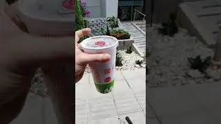 McDonald's - Podría sellar la tapa de sus vasos?