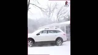 snow fall snow from roof snow removing technique safety snow removing process #subscribe #trending
