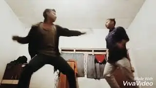 Preman(berjaket) vs Anak silat (baju biru)   