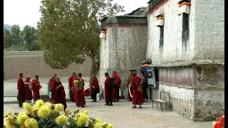 TIBET, Route Gyantse Shigatse Monastère de Shalu