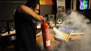 Native Instruments DeskSavers Maschine Cover