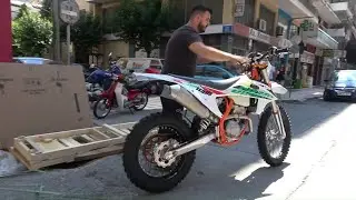 unboxing the 2021 KTM 350EXC enduro motorcycle
