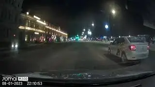 а что к светофору страшно подъехать? стоп линия кусается? 😂😂😂