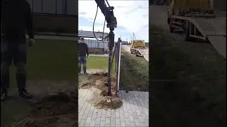 Монтаж свай под откатные ворота в сложный грунт