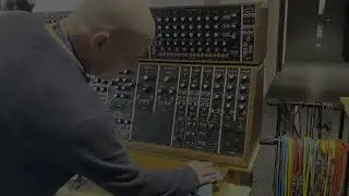 Cleaing One Of Pete Townshends Moog