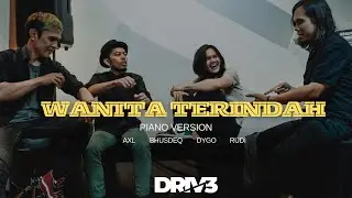 WANITA TERINDAH (PIANO VERSION)