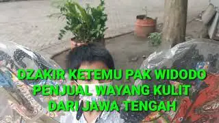 Ketemu langganan, Pak Widodo: penjual wayang kulit dari Jateng.....