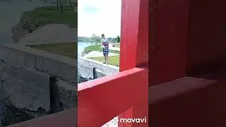 есть Два берега