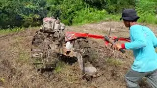 Traktor quick  g1000,plowing hard land
