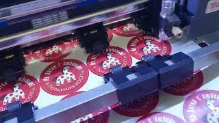 Наклейки с логотипом
