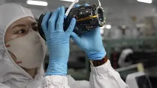 The process of making telephoto zoom lenses: Japan's factory for insanely powerful camera lenses.