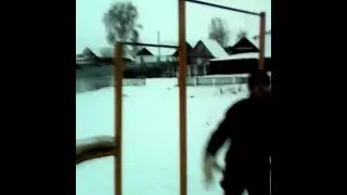 Стульчик и смертник на турнике
