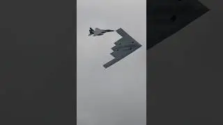 いっそこれも三沢に来て欲しい！ステルス戦略爆撃機B-2！しかもF-15付き！