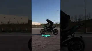 THE LONGEST MOTORCYCLE WHEELIE IN HISTORY!! 😯