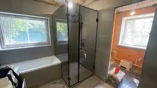 Дешевой уголок из черного стекла и черной фурнитуры. Вот что получилось