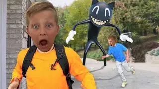 КАРТУН КЭТ в Реальной жизни ! Споймать КОТА! Охотимся на Cartoon CAT за вознаграждения!