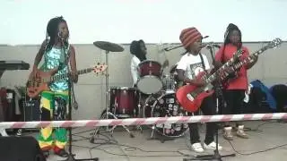 Busking at Brookside Mall Undivided Roots za 3