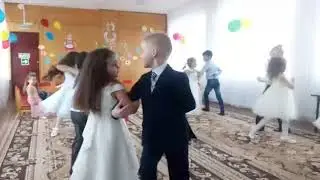 «Казачий танец»  8 марта