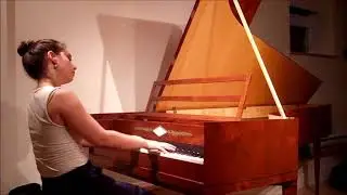 Gili Loftus playing Mozart's Variations on 
