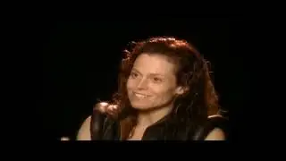 Alien Resurrection (1997) Ripley´s Basketball Scene (Behind the Scenes) 3 points to Sigourney Weaver