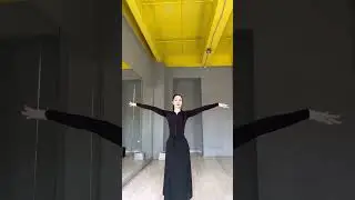 Как работать руками в Лезгинке ? Урок Олеси Кураевой