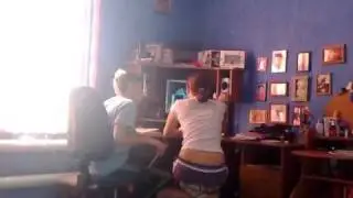 боится шекотки