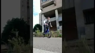 Дроп на bmx с высоты 70 см жутко страшно, а со стороны смеху подобно #shorts