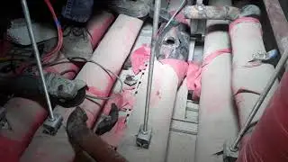 Демонтаж трубы на потолке