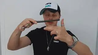 How to hold a pair of scissors