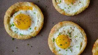 Cheesy Puff Pastry Baked Eggs