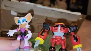 Weird Sonic Italian figures review