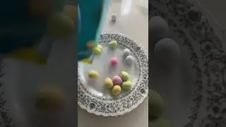 💋😋💋 Satisfying Milk Chocolate Mini Eggs 🥚 