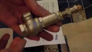 Adjustable safety valve (1-12 bar)