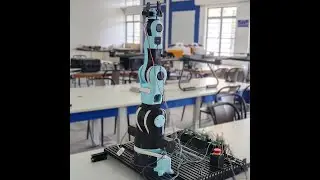 Open source Robotic Arm (BCN-3d Moveo) demo