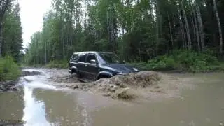 Toyota Hilux Surf 130 И Mitsubishi Pajero2