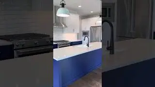 Kitchen with POP of color 👍… #design #interior #luxury #kitchen #interiordesign #style