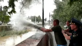 Russia Drains Flood Waters In Crimea