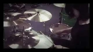 Laura Moakes - Messing Around On The Kit