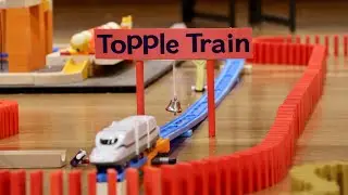 The Topple Train - Reactica 2023 Close-Up