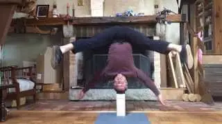 1 minute headstand