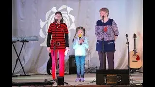 Гурьянова Ольга Сергеевна с дочерью и мамой из Мурома